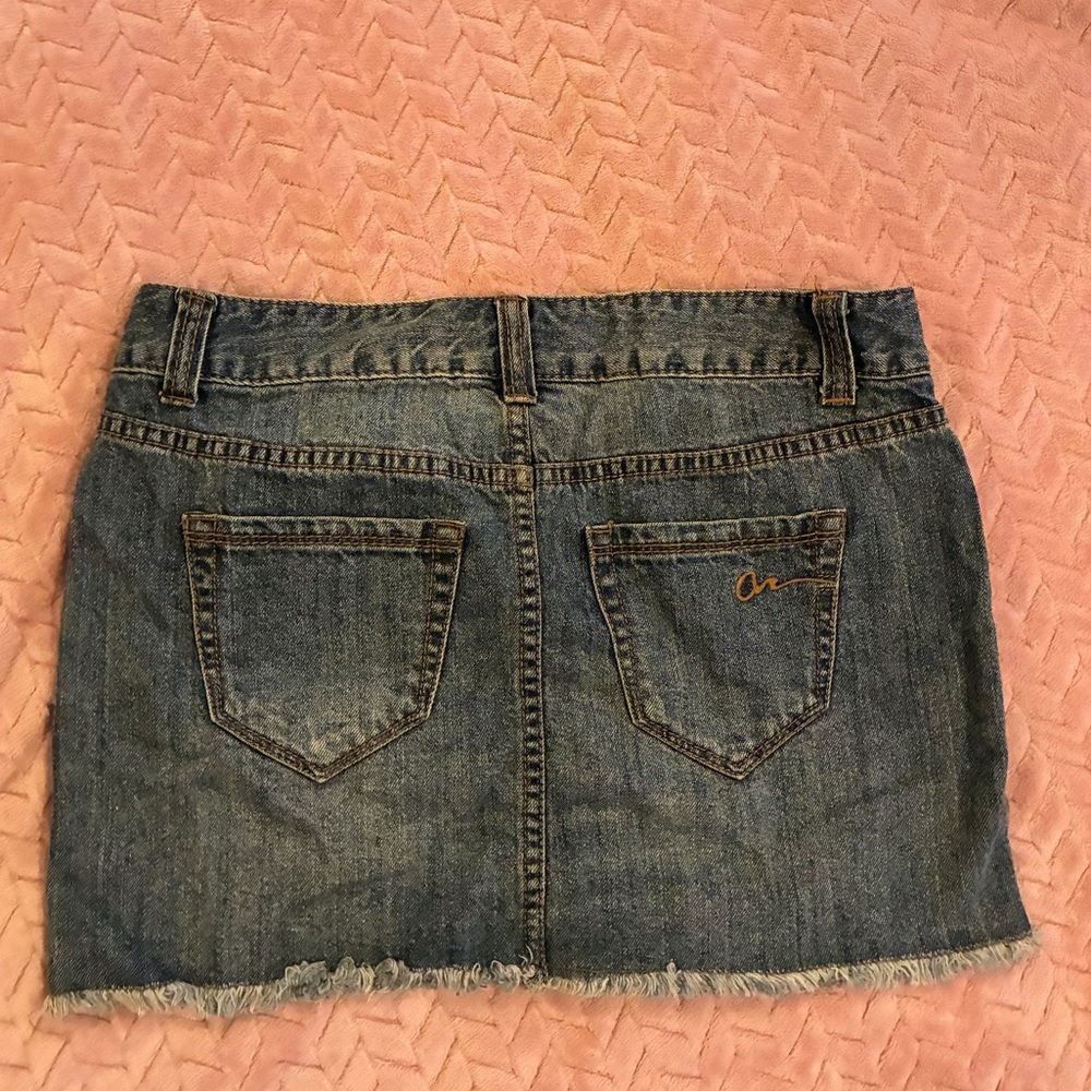 American Eagle Outfitters Distressed Denim Mini Skirt - Picture 4 of 4